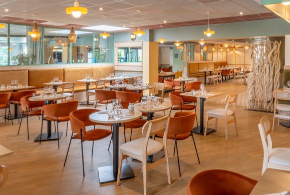 La salle chez LINETTE CAEN