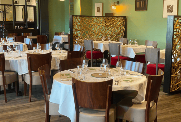 La façade Le Bistro 2 TOM LE NEUBOURG