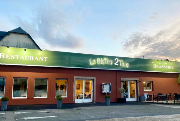 La salle Le Bistro 2 TOM LE NEUBOURG